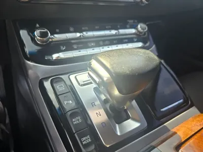 Genesis EQ900