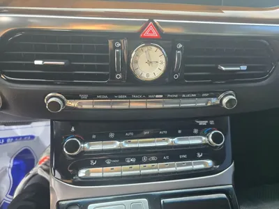 Genesis EQ900