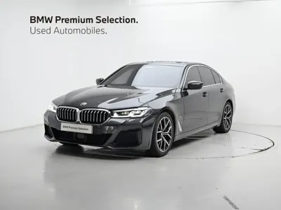 BMW 5-Series · 2021 год