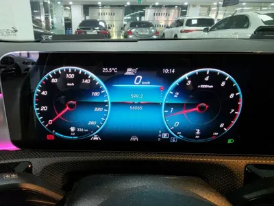 Mercedes-Benz CLA-Class 2022, 56062 км, за 23135.92 USD - фото 8