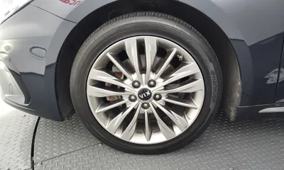 Kia K5 2019, 105688 км, за 8861.76 USD