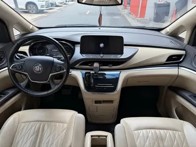 Buick GL8 2023, 88000 км, за 17627.67 USD