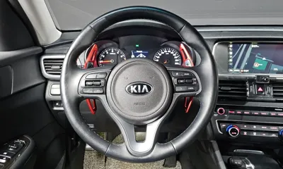 Kia K5 2016, 60132 км, за 6937.56 USD - фото 15