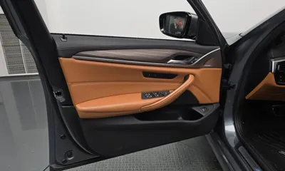 BMW 5-Series 2017, 74431 км, за 17516.44 USD - фото 24