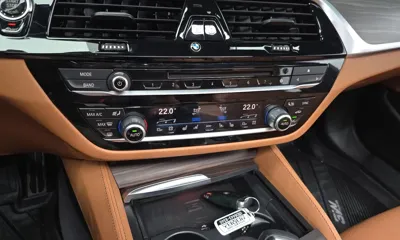 BMW 5-Series 2017, 74431 км, за 17516.44 USD - фото 30