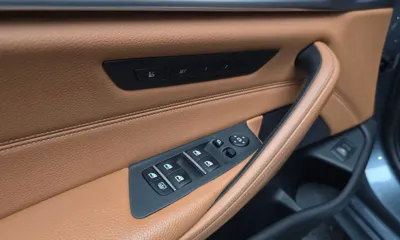 BMW 5-Series 2017, 74431 км, за 17516.44 USD - фото 32