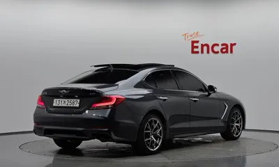 Genesis G70 2019, 109704 км, за 11254.24 USD