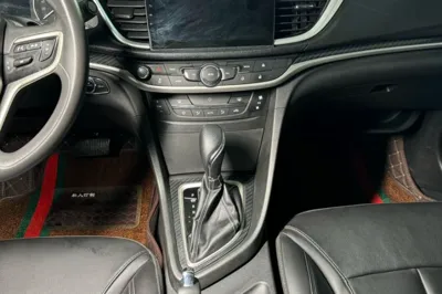 Buick GT 2015, 119200 км, за 6543 USD - фото 18
