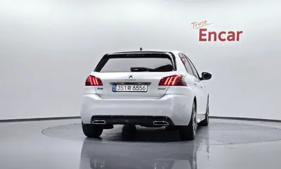 Peugeot 308 2019, 60720 км, за 8542.04 USD