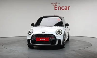 MINI Cooper 2024, 10433 км, за 24834.42 USD