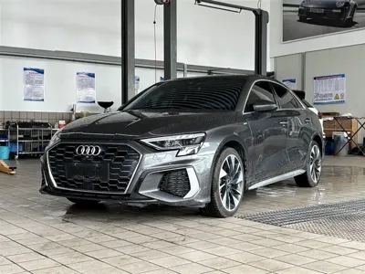 Audi A3 · 2022 год