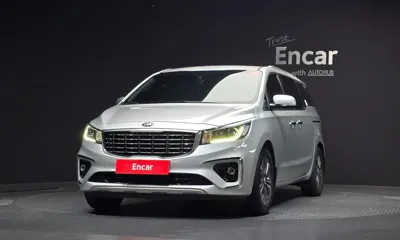 Kia Canival 2019, 118472 км, за 8527.24 USD