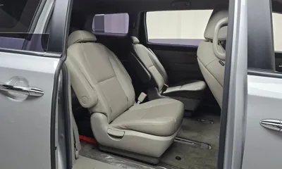 Kia Canival 2019, 118472 км, за 8527.24 USD - фото 12