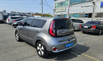 Kia Soul 2017, 48111 км, за 8586.73 USD