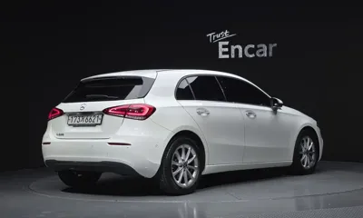 Mercedes-Benz A-Class 2020, 72523 км, за 11750.03 USD