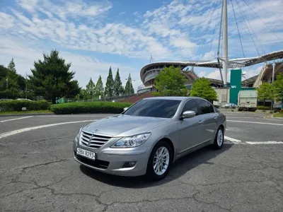 Hyundai Genesis 2010, 58720 км, за 3843.65 USD