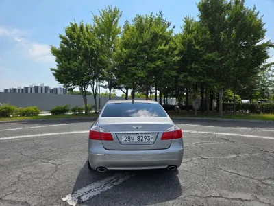 Hyundai Genesis 2010, 58720 км, за 3843.65 USD