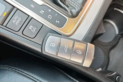 Volkswagen Magotan 2013, 123900 км, за 6790 USD - фото 23
