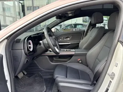 Mercedes-Benz 奔驰CLA新能源