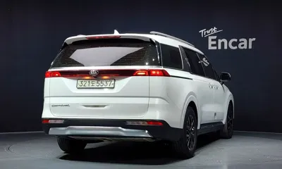 Kia Canival 2021, 52257 км, за 15754.23 USD