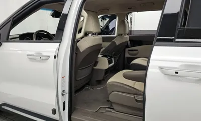 Kia Canival 2021, 52257 км, за 15754.23 USD - фото 26