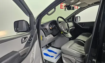 Hyundai Starex 2018, 113644 км, за 7947.89 USD - фото 10