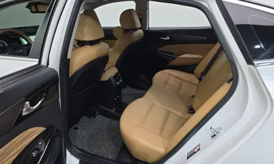 Kia K7 2020, 73812 км, за 15302.46 USD - фото 20