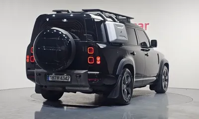 Land Rover Defender 2024, 29439 км, за 65338.61 USD