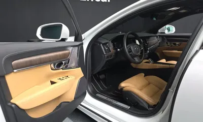 Volvo S90 2023, 93530 км, за 23337.44 USD - фото 10
