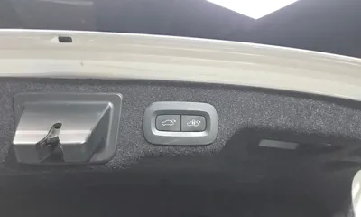 Volvo S90 2023, 93530 км, за 23337.44 USD - фото 35