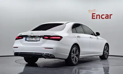 Mercedes-Benz E-Class 2021, 49065 км, за 22252.86 USD
