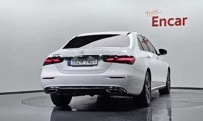 Mercedes-Benz E-Class 2021, 49065 км, за 22252.86 USD