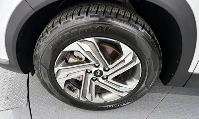 Hyundai Santafe 2021, 106743 км, за 12694.03 USD