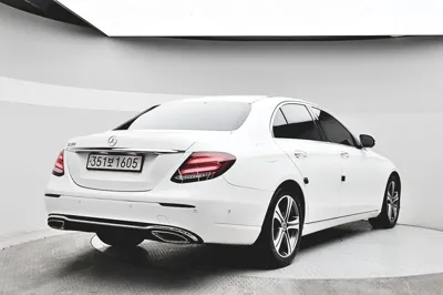 Mercedes-Benz E-Class 2019, 79945 км, за 15688.59 USD
