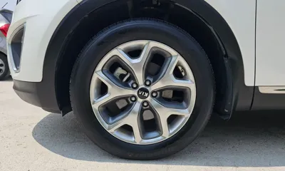Kia Sorento 2016, 114098 км, за 8927.4 USD