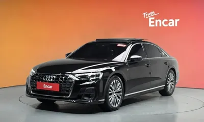 Audi A8 · 2023 год