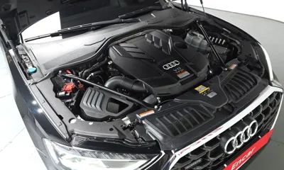 Audi A8 2023, 39847 км, за 51116.73 USD - фото 6