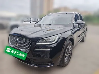 Lincoln Corsair · 2022 год