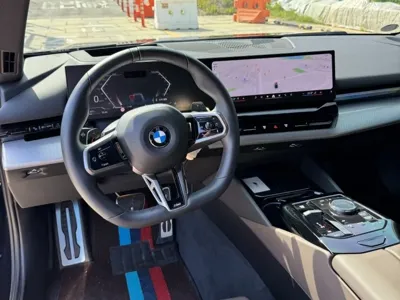 BMW 5-Series 2024, 27803 км, за 21498.38 USD