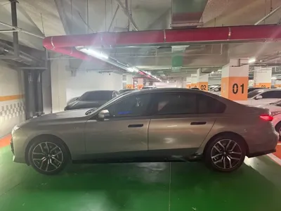 BMW 7-Series 2025, 17000 км, за 0 USD