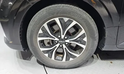 Kia Canival 2023, 62340 км, за 16966.78 USD