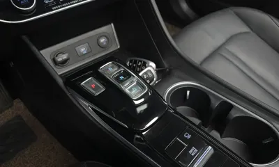 Hyundai Sonata 2020, 38110 км, за 11205.22 USD - фото 9