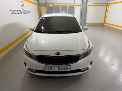 Kia K3 · 2016 год