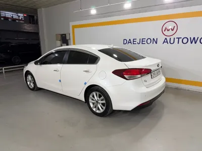 Kia K3 2016, 169769 км, за 4569.53 USD