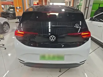 Volkswagen ID.3 2025, 42600 км, за 13557.53 USD - фото 6