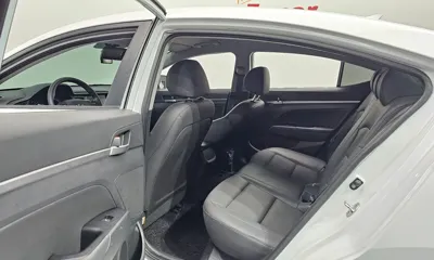 Hyundai Avante 2020, 42435 км, за 8855.19 USD - фото 11
