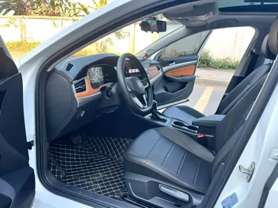 Volkswagen Bora 2023, 88000 км, за 10461.83 USD