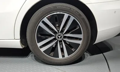 Mercedes-Benz A-Class 2021, 56704 км, за 15682.03 USD - фото 21