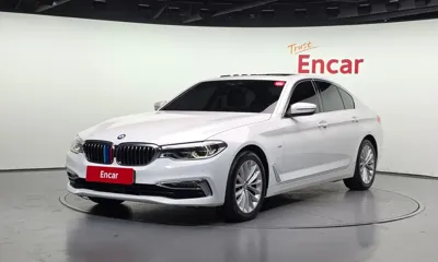 BMW 5-Series · 2018 год