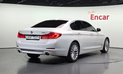 BMW 5-Series 2018, 267095 км, за 10503.71 USD